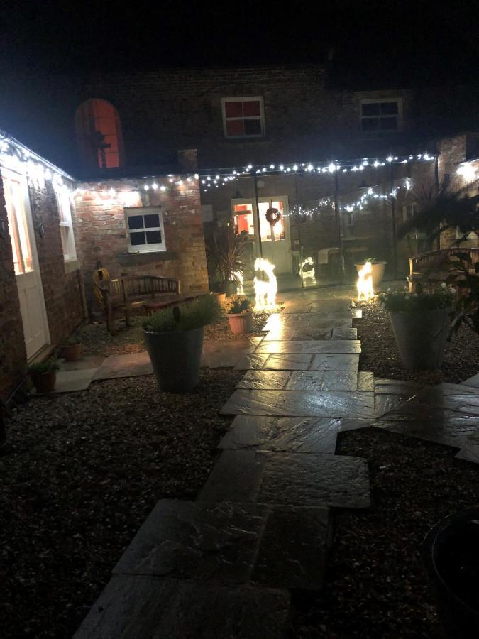 Newsham Grange Farm Bed & Breakfast Thirsk Exterior photo