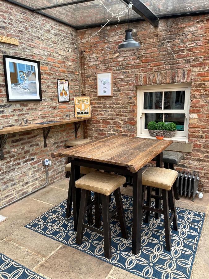 Newsham Grange Farm Bed & Breakfast Thirsk Exterior photo
