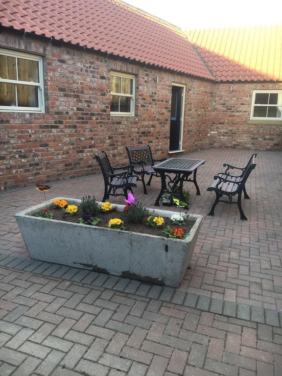 Newsham Grange Farm Bed & Breakfast Thirsk Exterior photo